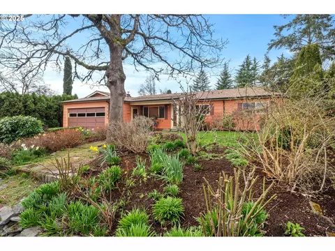 13280 SW Devonshire Dr, Beaverton, OR 97005
