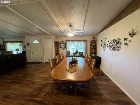 Dining - 23609 NE Weakley Rd, Camas, WA 98607 photo 1 of 1