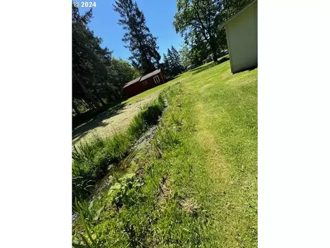 Exterior - 23609 NE Weakley Rd, Camas, WA 98607 photo 5 of 5