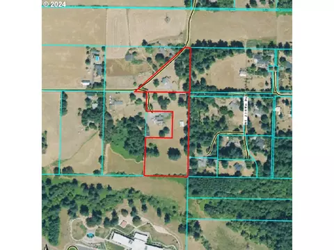 View/Area - 23609 NE Weakley Rd, Camas, WA 98607 photo 2 of 5