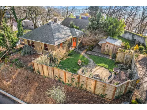 3243 N Michigan Ave, Portland, OR 97227