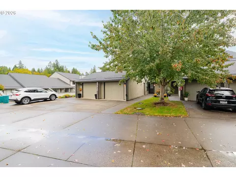 13820 NW 10th Ct #E, Vancouver, WA 98685