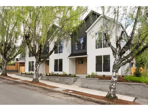 2922 SE Francis St, Portland, OR 97202