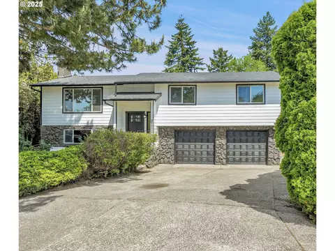 18839 NE Irving Ct, Portland, OR 97230