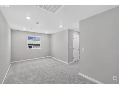 Other - 3695 SW Knapp Dr, Gresham, OR 97080 photo 6 of 8