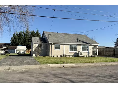 345 38th St, Springfield, OR 97478