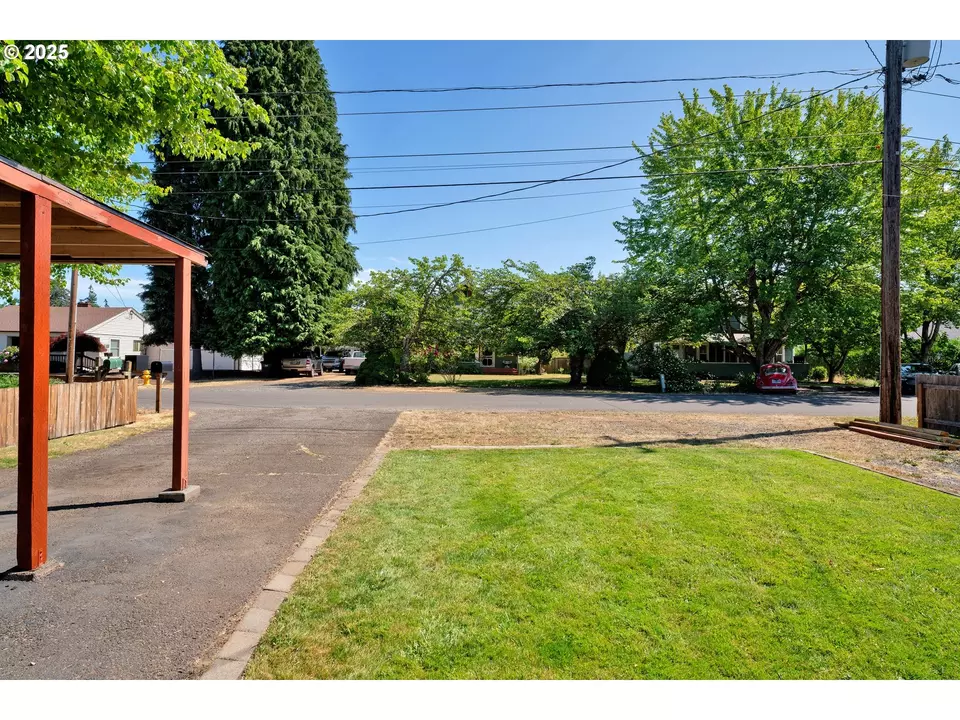 Other - 630 Colonial Dr, Springfield, OR 97477 photo 5 of 10