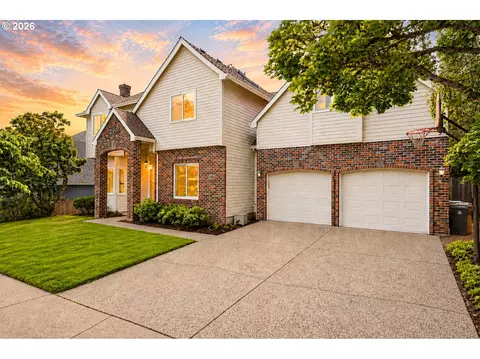 13202 Rogers Rd, Lake Oswego, OR 97035