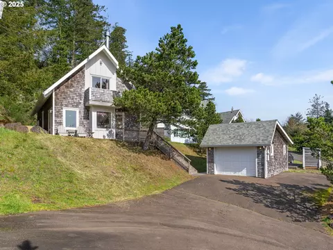 1920 Spyglass Ter, Tillamook, OR 97141