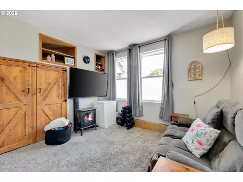 Other - 1563 NE Village Squire Ct, Gresham, OR 97030 photo 3 of 10