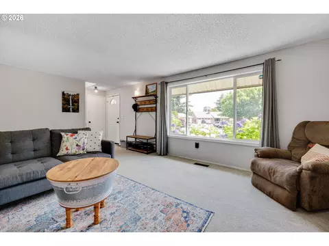 Living - 1563 NE Village Squire Ct, Gresham, OR 97030 photo 4 of 4