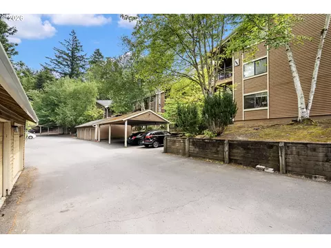 9967 SE Talbert St, Clackamas, OR 97015