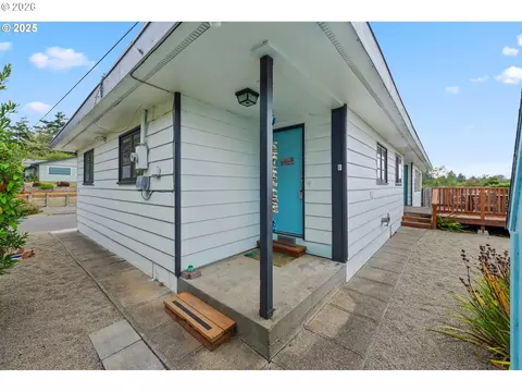 536 S Marple St, Coos Bay, OR 97420
