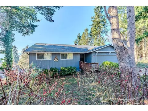 589 NE Westview Ln, Estacada, OR 97023