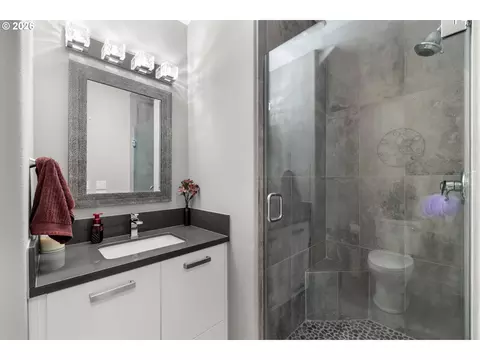 2959 SW Emerald Ave, Gresham, OR 97080 photo 22