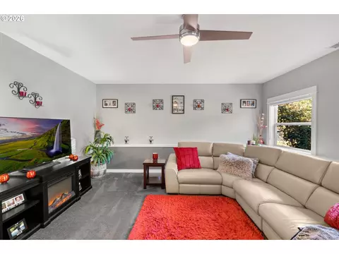 2959 SW Emerald Ave, Gresham, OR 97080 photo 19