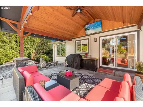 2959 SW Emerald Ave, Gresham, OR 97080 photo 4