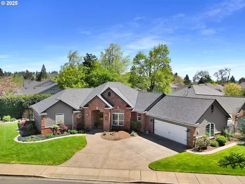1417 Wimbledon Pl, Springfield, OR 97477