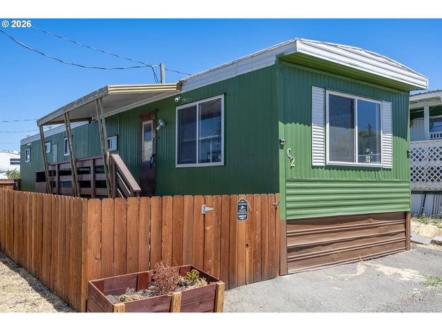 2071 NE Stephens St #C2, Roseburg, OR 97470