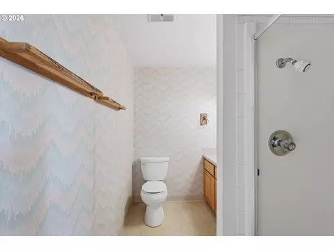 Bath - 3705 NW 1st St, Gresham, OR 97030 photo 1 of 3