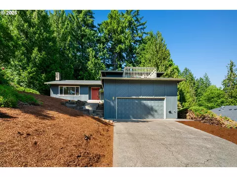 2845 SW Raleighview Dr, Portland, OR 97225