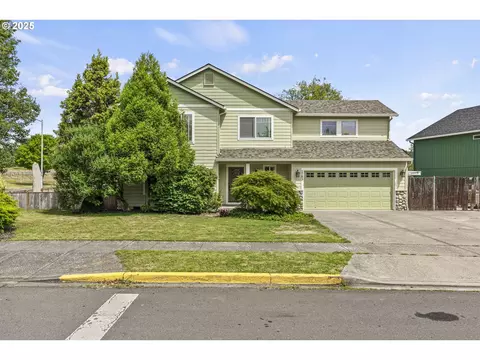 1783 Island Dr, Longview, WA 98632