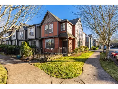 1268 SE Bacarra St, Hillsboro, OR 97123