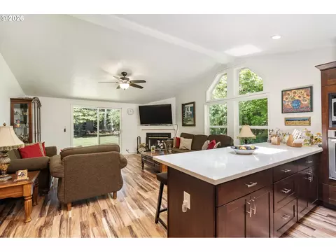 53395 E Sylvan Dr, Sandy, OR 97055 photo 16