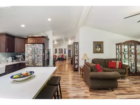 53395 E Sylvan Dr, Sandy, OR 97055 photo 17