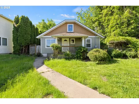 15016 NE Klickitat St, Portland, OR 97230