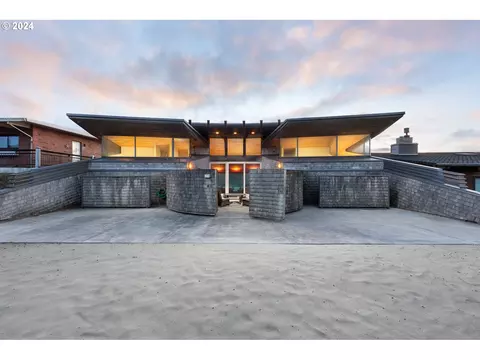 34510 Ocean Dr, Pacific City, OR 97135