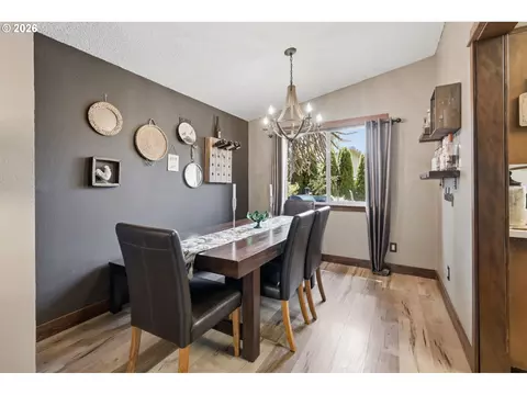 Dining - 426 Carthage Ave, Eugene, OR 97404 photo 1 of 1