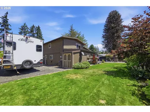 Exterior - 426 Carthage Ave, Eugene, OR 97404 photo 8 of 8