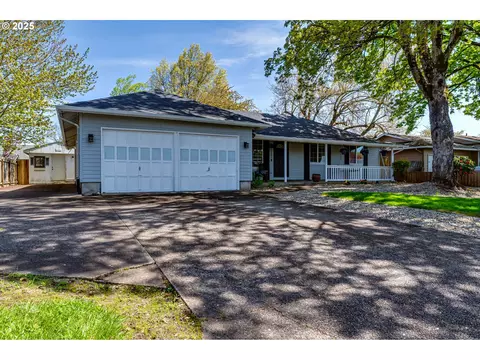 3689 Byron St, Eugene, OR 97404
