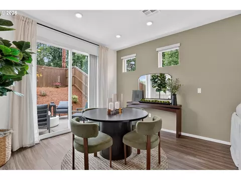 Dining - 5742 Basalt Ct, Springfield, OR 97478 photo 1 of 2