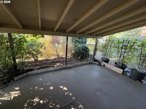 Exterior - 18161 Meinig Ave, Sandy, OR 97055 photo 8 of 17