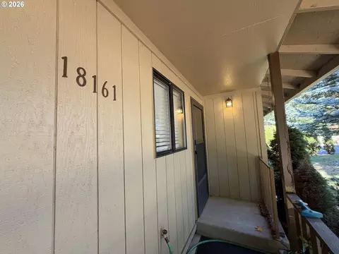 Exterior - 18161 Meinig Ave, Sandy, OR 97055 photo 7 of 17