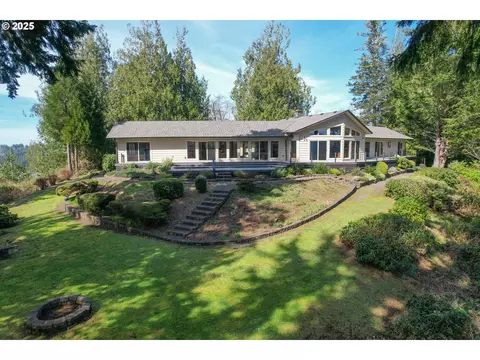 300 Council Hill Way Rd, Lakeside, OR 97449