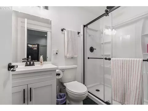 Bath - 89093 Marcola Rd, Springfield, OR 97478 photo 1 of 3