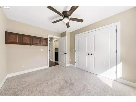 Bedroom - 613 Brooks Loop, Sutherlin, OR 97479 photo 4 of 6
