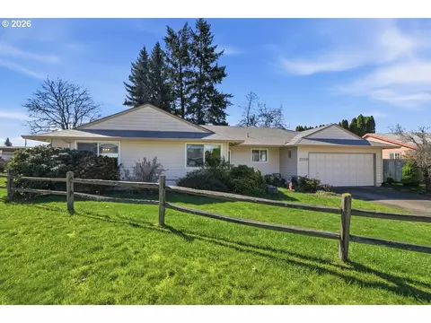 2559 S Dogwood Ter, Cornelius, OR 97113