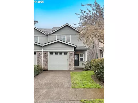 9277 SW Tanoak Ln, Tualatin, OR 97062