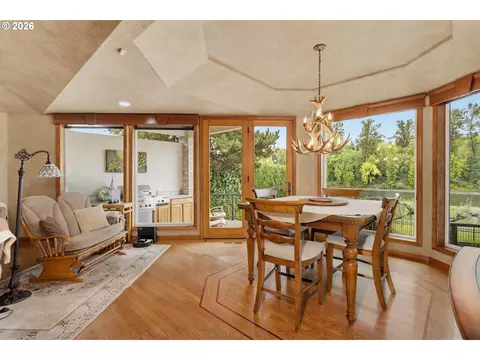 Dining - 19710 SE Semple Rd, Damascus, OR 97089 photo 1 of 4