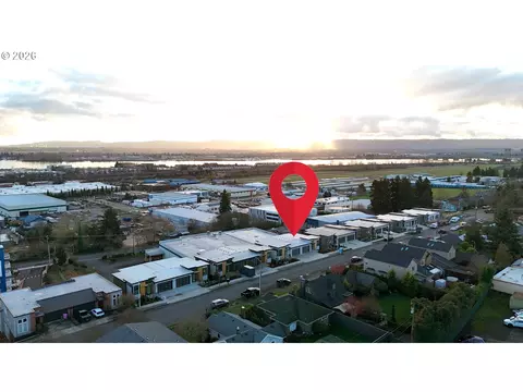 2421 E 6th St, Vancouver, WA 98661