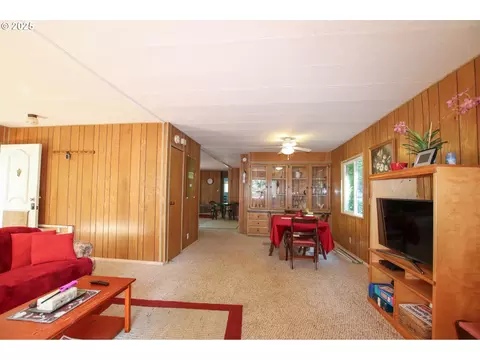 Living - 11425 E Mapleton Rd, Mapleton, OR 97453 photo 5 of 8