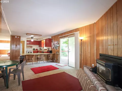 Living - 11425 E Mapleton Rd, Mapleton, OR 97453 photo 8 of 8