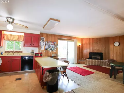 Kitchen - 11425 E Mapleton Rd, Mapleton, OR 97453 photo 1 of 6