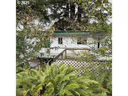 3595 NE Reef Dr, Lincoln City, OR 97367