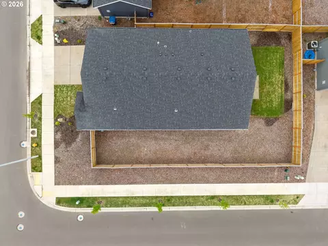 View/Area - 2956 U St, Springfield, OR 97477 photo 1 of 4