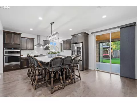 Kitchen - 2923 SW 40th St, Gresham, OR 97080 photo 1 of 5